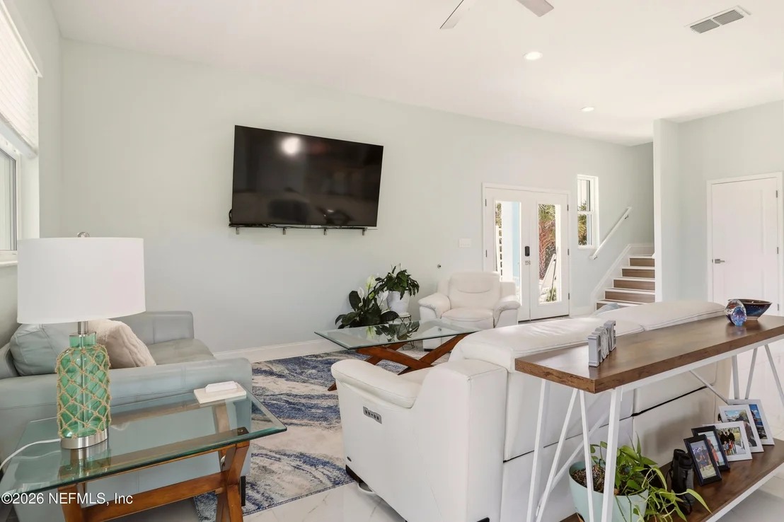 Photo of 5900 COSTANERO Road