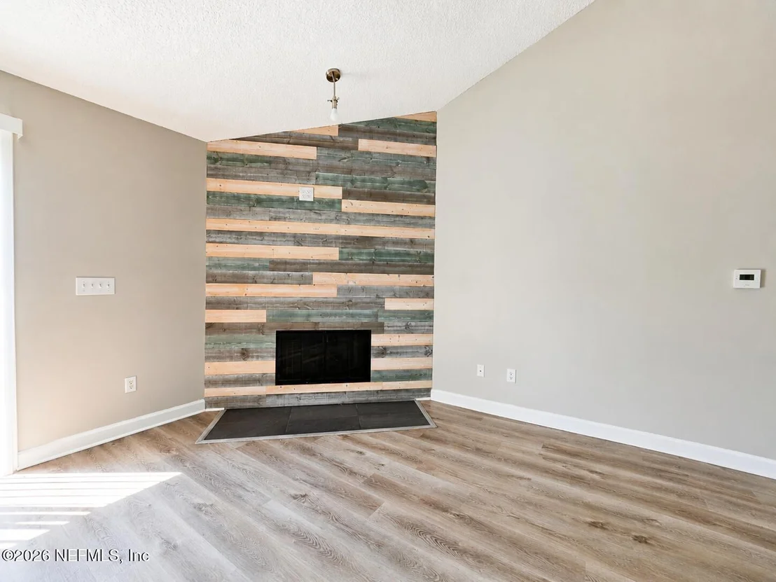 Photo of 405 MACKENZIE Circle