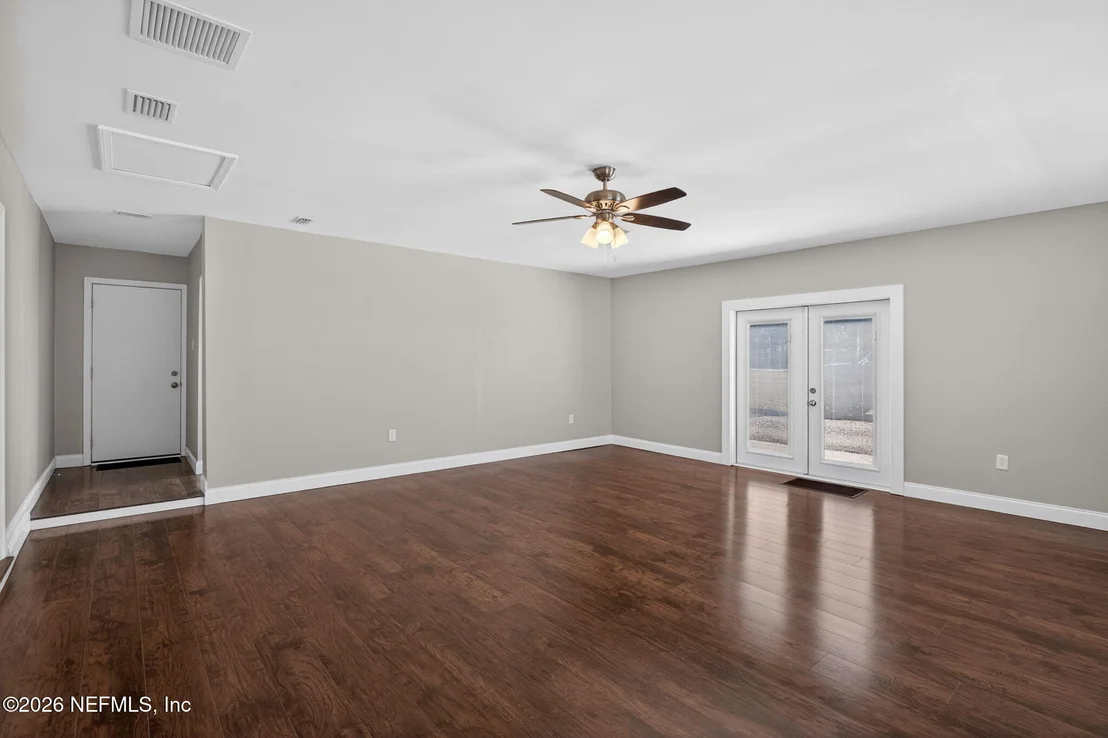 Photo of 8294 COLLINS Road