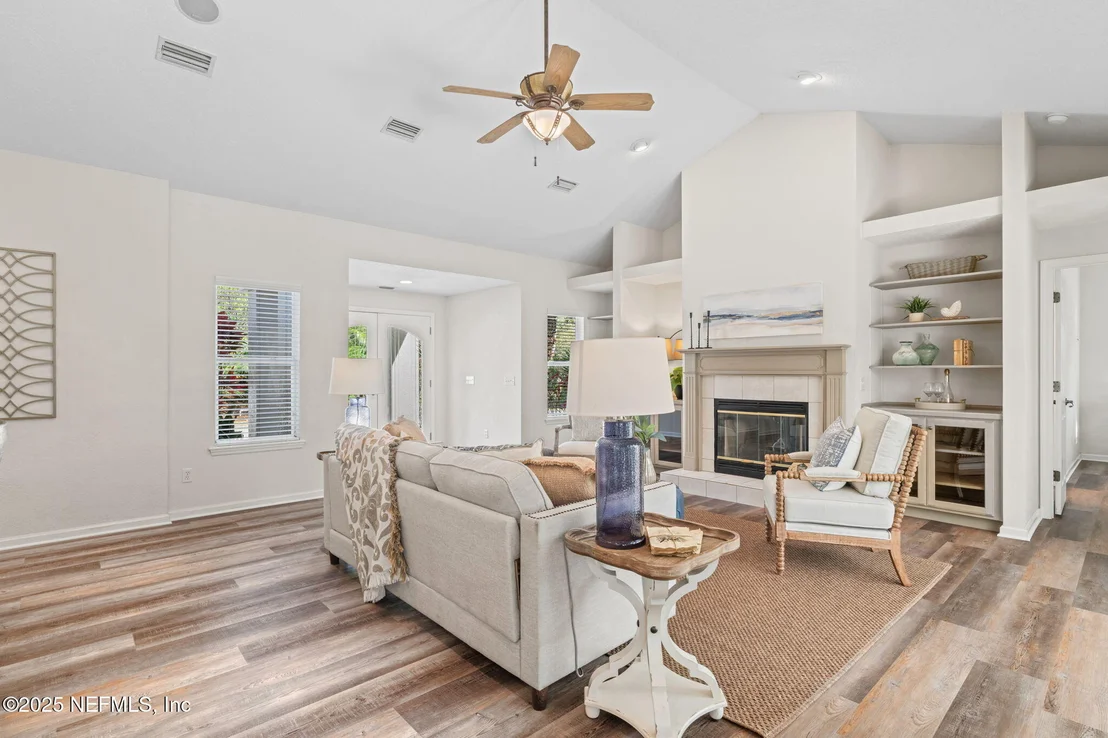 Photo of 105 SPANISH OAKS Lane