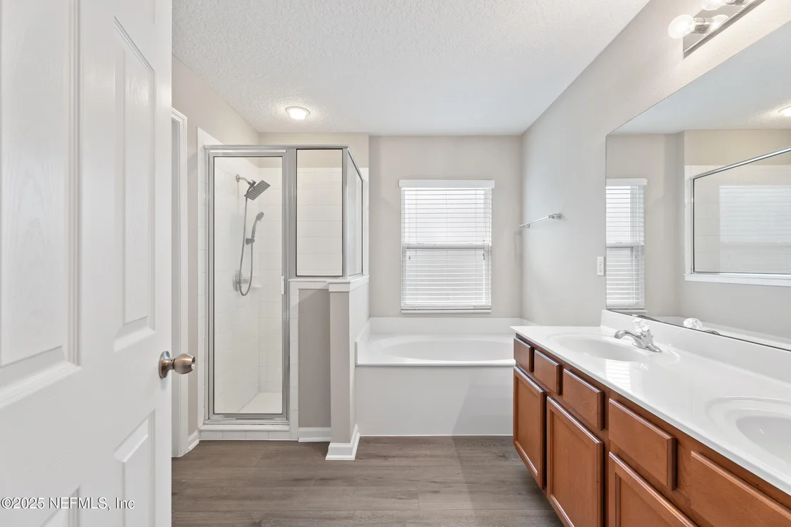 Photo of 96096 OUT CREEK Way