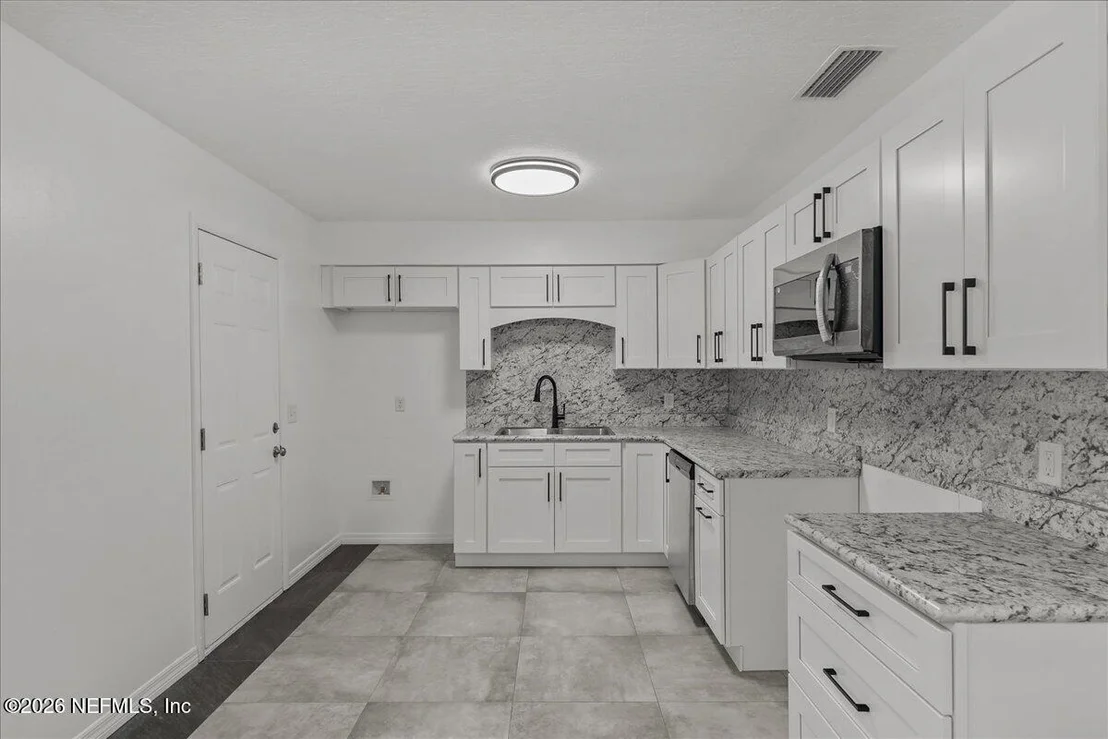 Photo of 109 IVEY Road