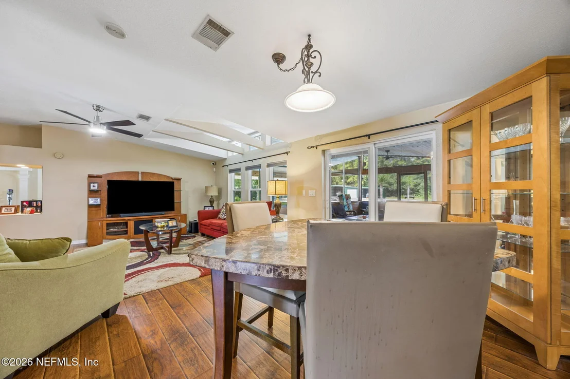 Photo of 35487 QUAIL Road N