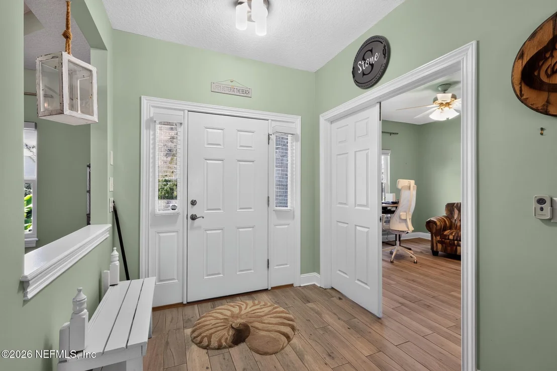 Photo of 1115 PALM Circle