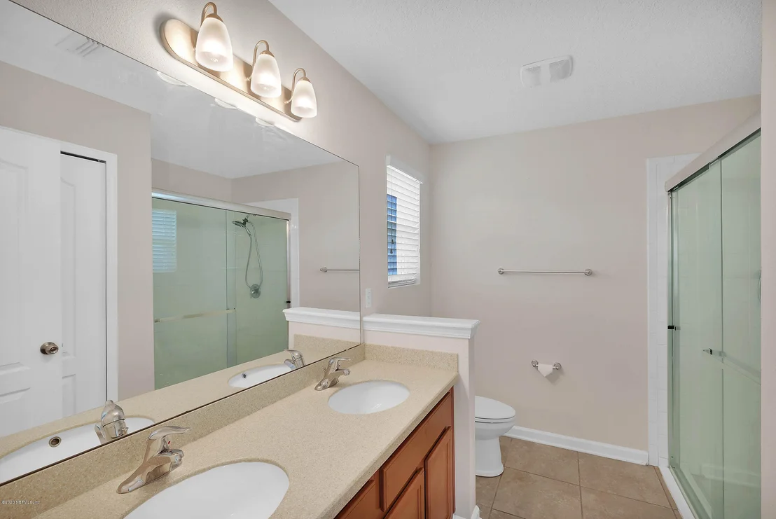 Photo of 533 DEERCROFT Lane