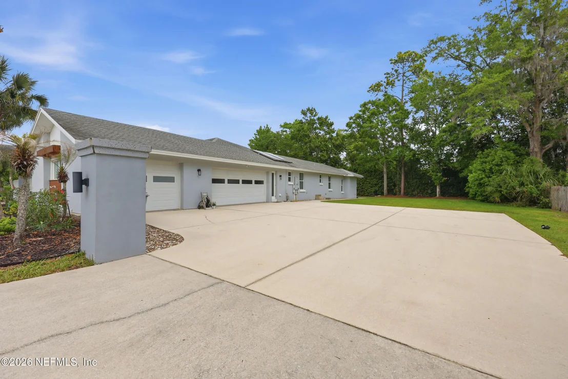 Photo of 8071 PINE LAKE Road