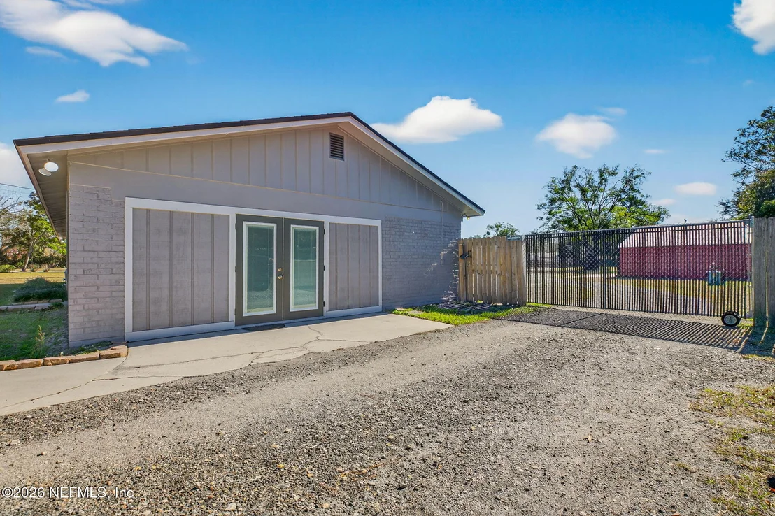 Photo of 8294 COLLINS Road