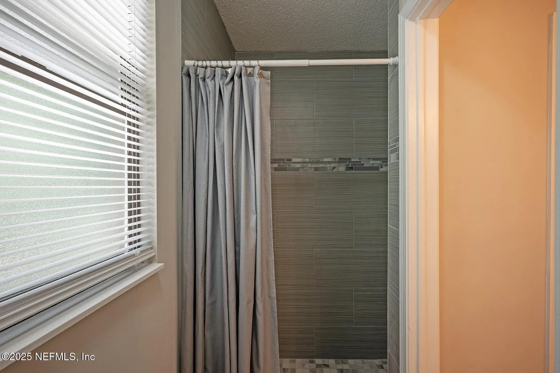 Photo of 2576 BOTTOMRIDGE Drive