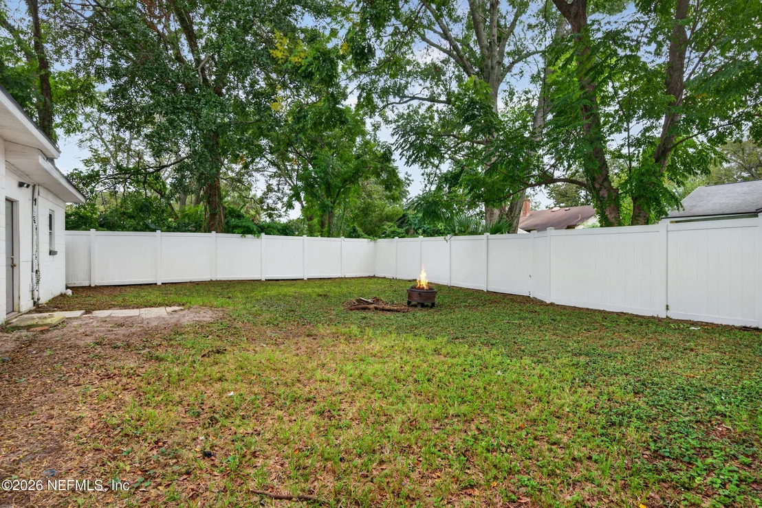 Photo of 4547 ALPHA Avenue