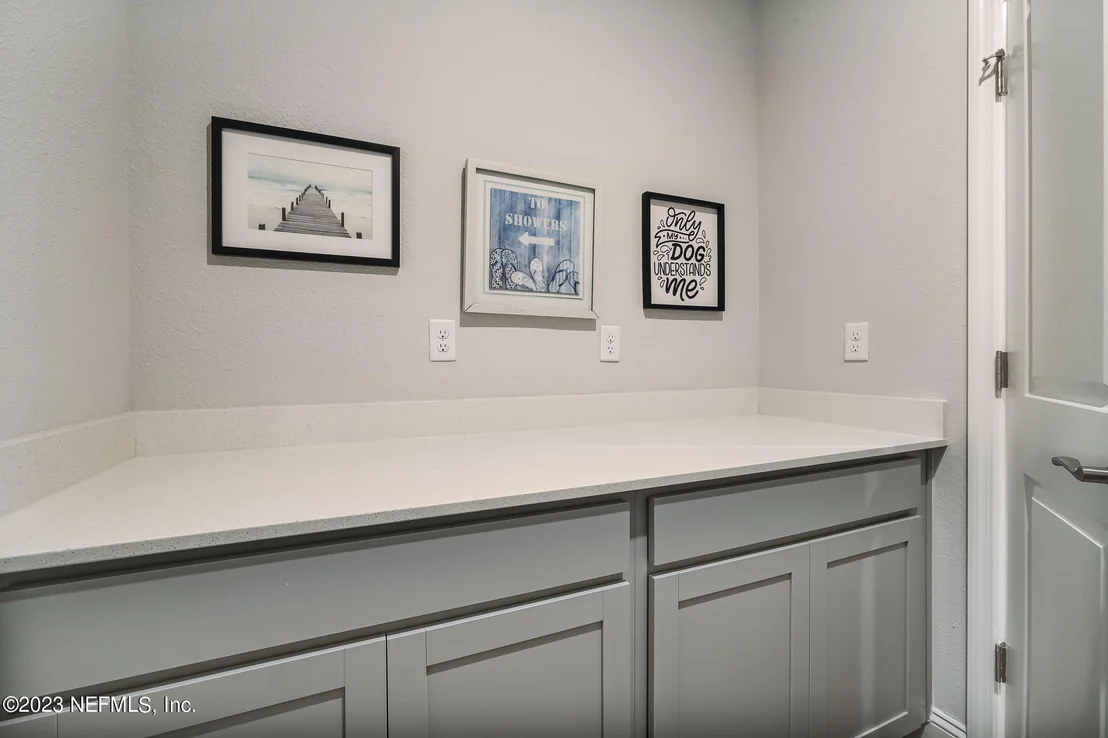 Photo of 214 HOPTREE Place