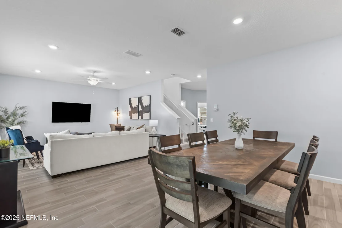 Photo of 9852 LOVAGE Lane