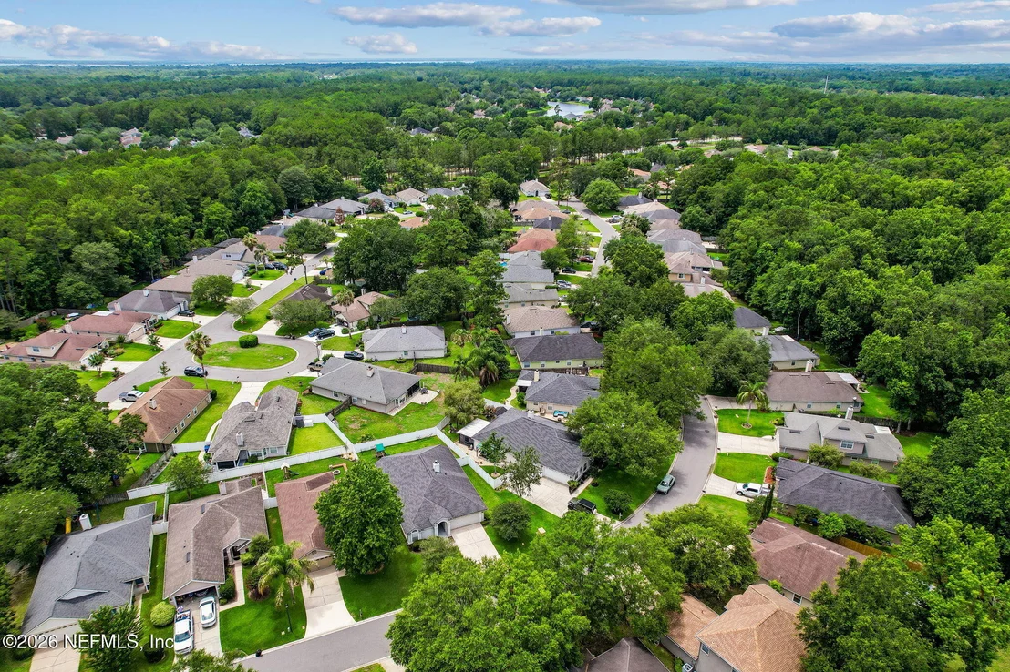 Photo of 556 REDBERRY Lane