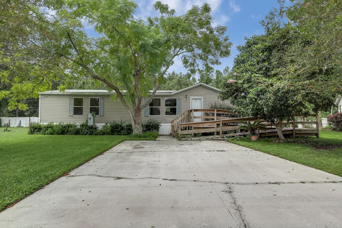 Photo of 277 VINTAGE OAK Circle
