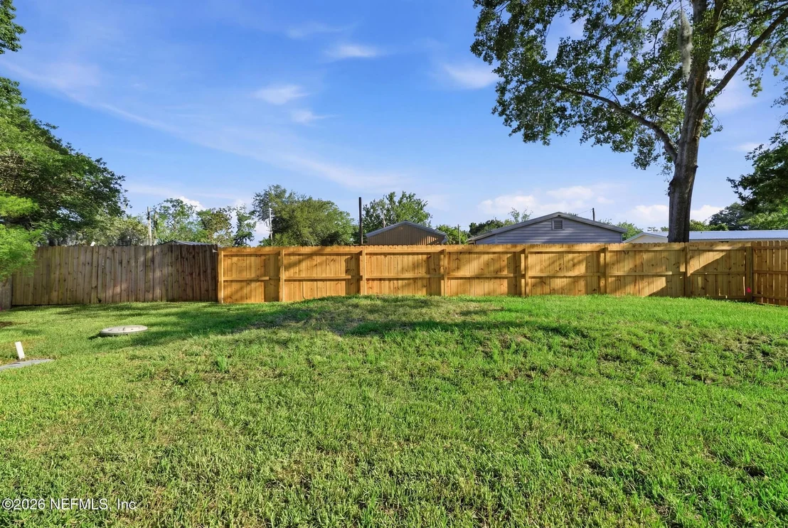 Photo of 7958 HAMMOND Boulevard
