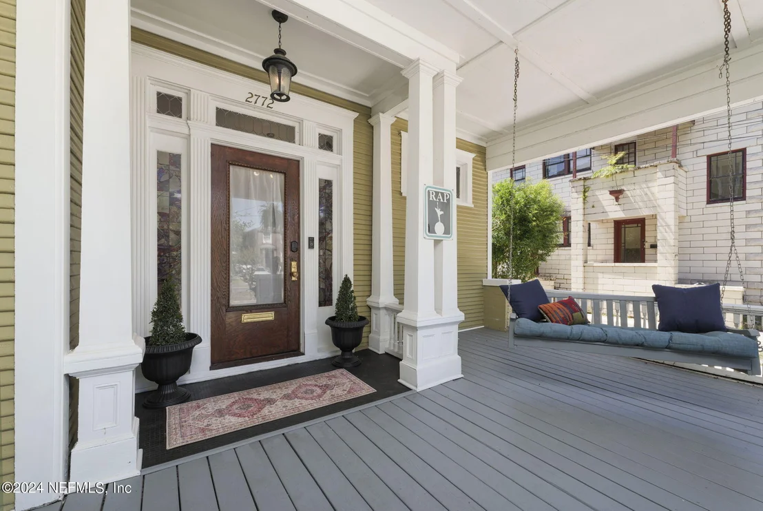 Photo of 2772 RIVERSIDE Avenue