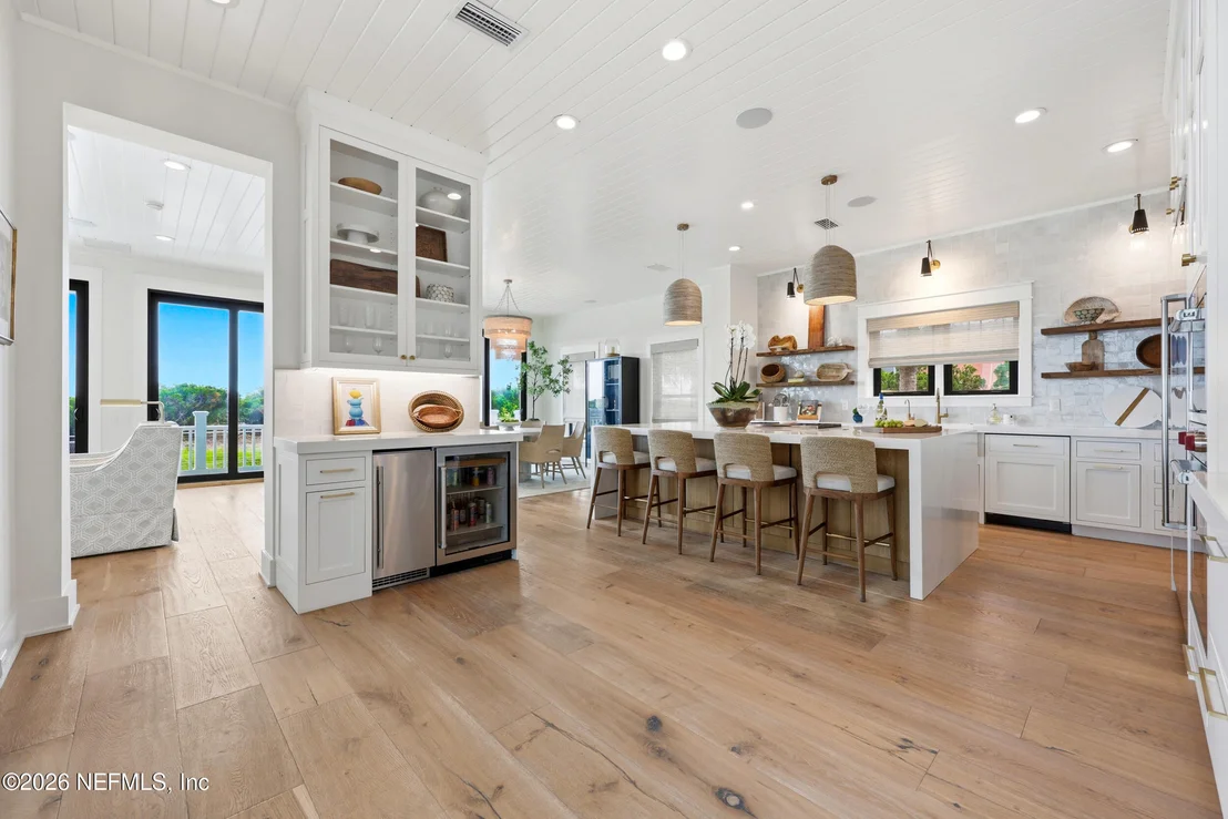 Photo of 688 OCEAN PALM Way