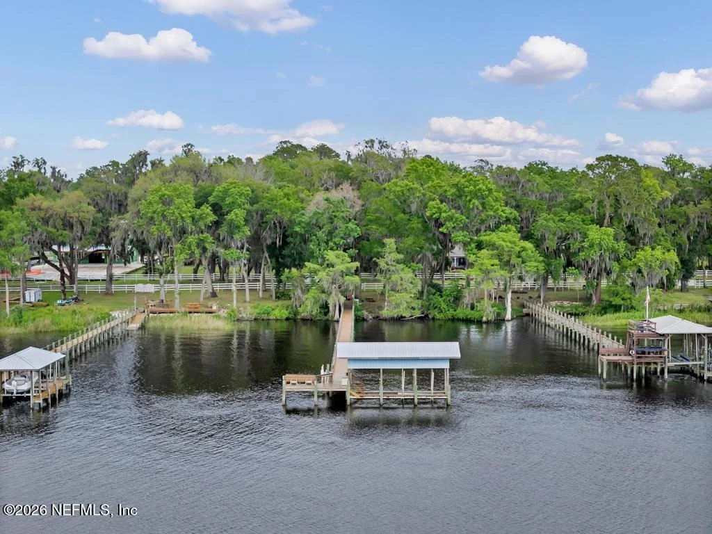 Photo of 124 RIVER PLANTATION Road N