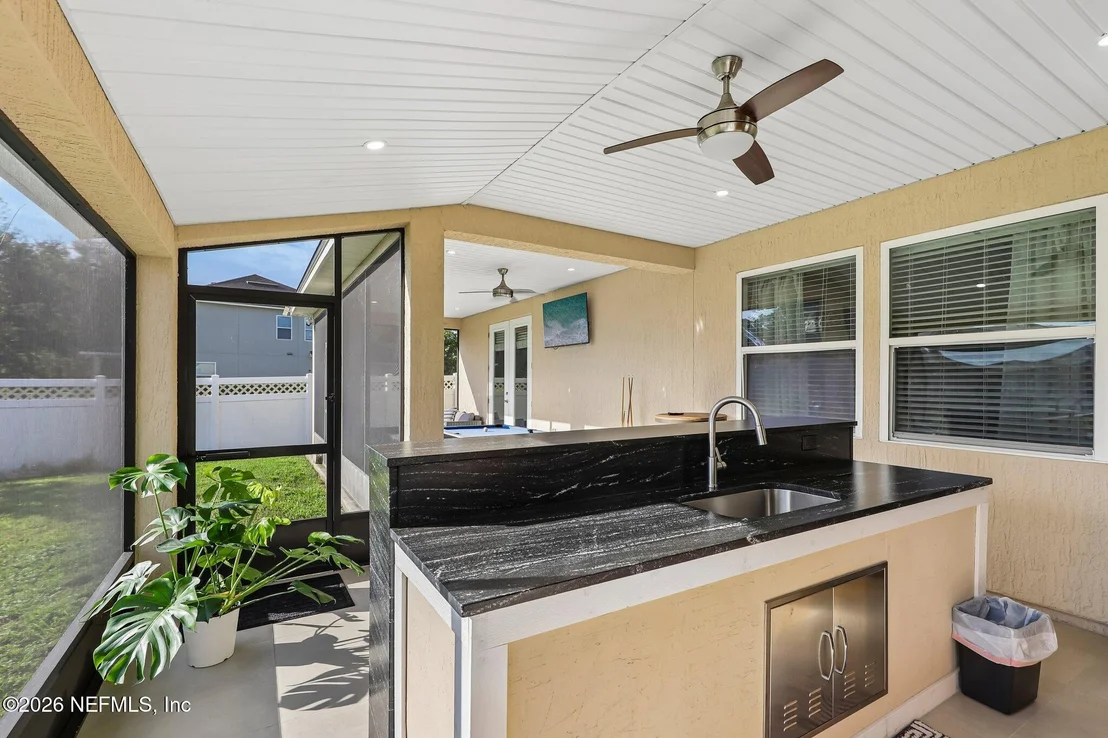 Photo of 536 GLENDALE Lane
