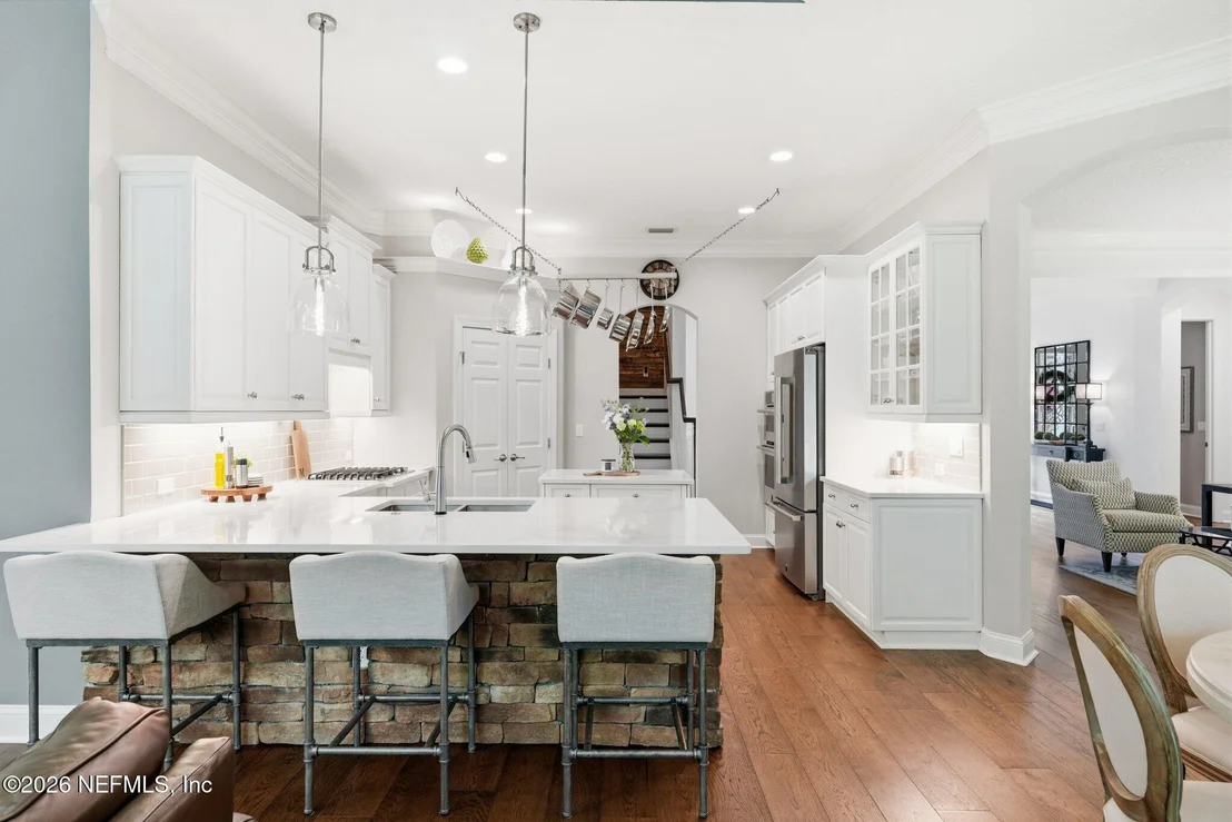 Photo of 189 ST JOHNS FOREST Boulevard