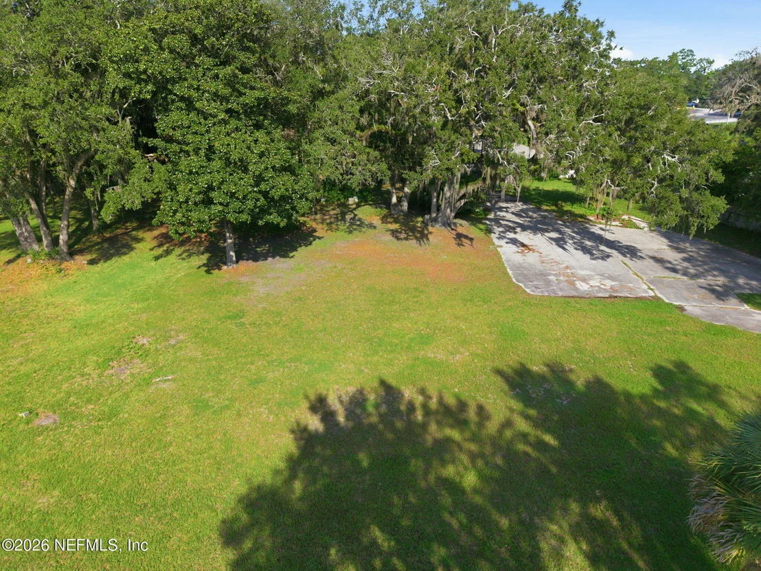 Photo of 514 RIVER Road