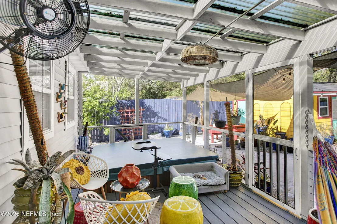 Photo of 1327 MACARTHUR Street