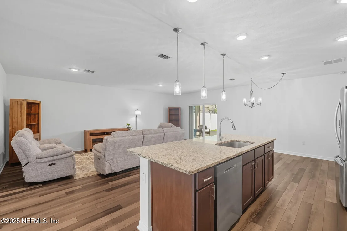 Photo of 31 RIDGE Road