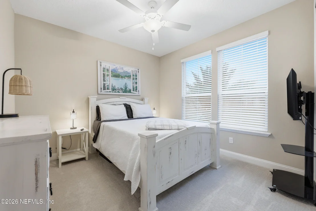 Photo of 392 BRYBAR Drive