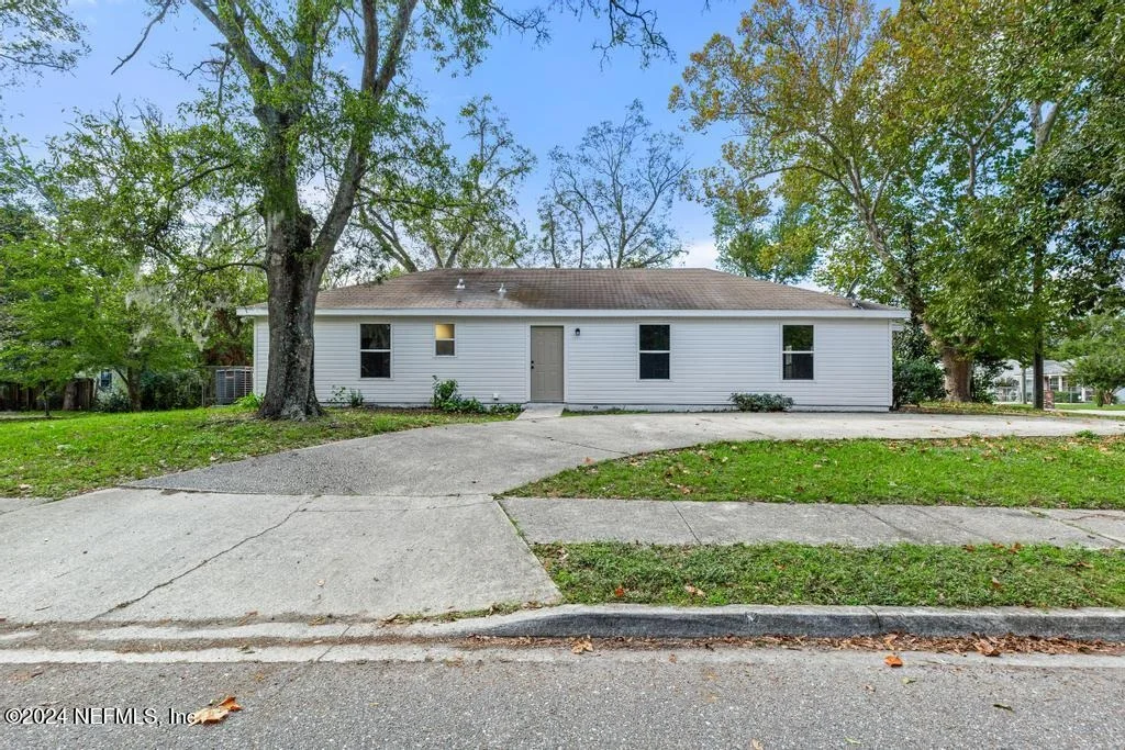 Photo of 2100 BROOKLYN Road