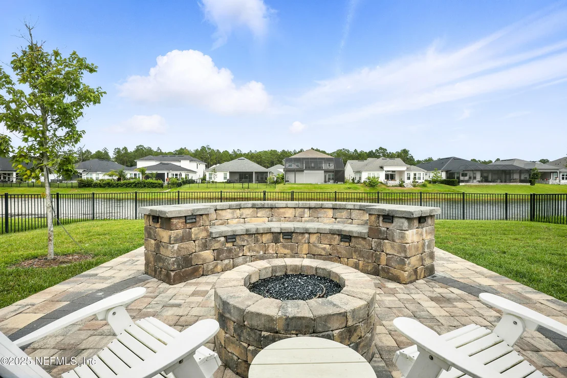 Photo of 141 TARTAN Court
