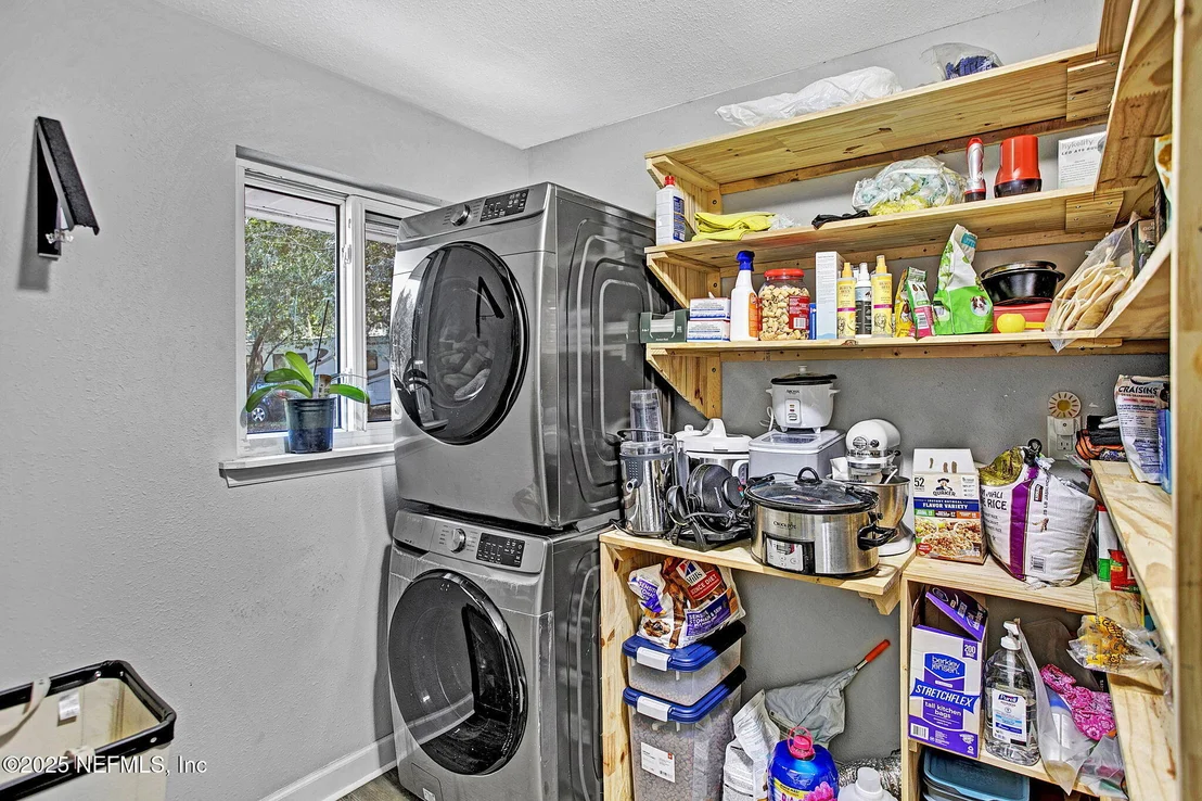 Photo of 1542 CELLAR Circle