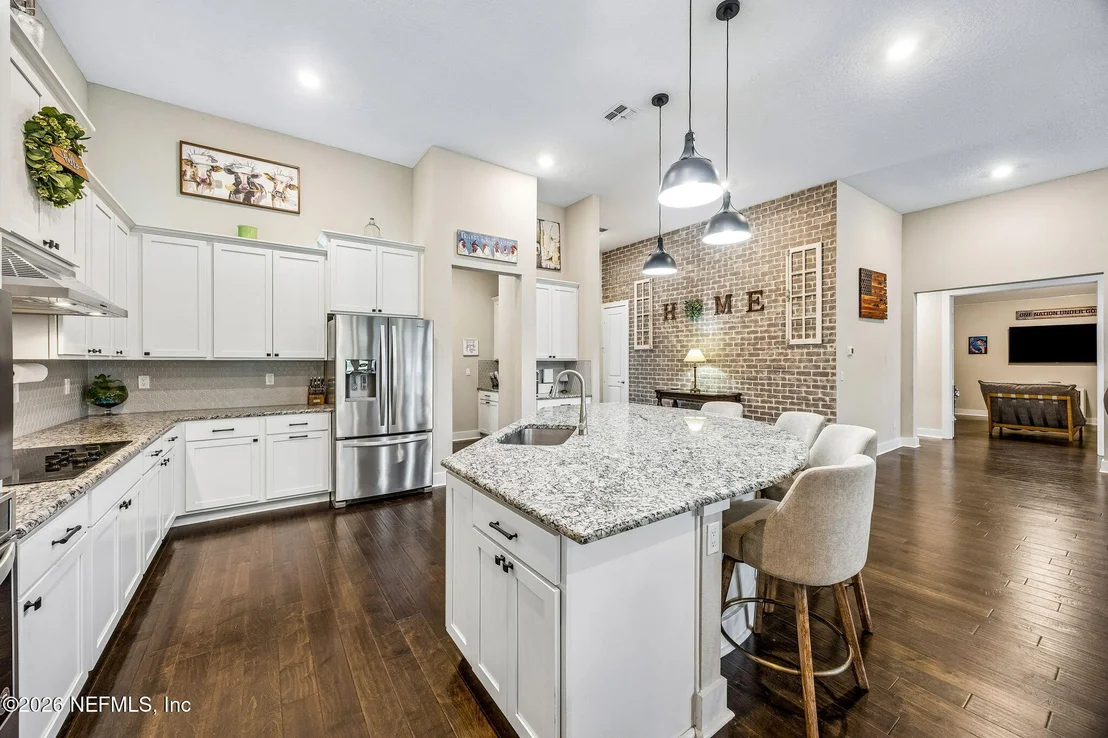 Photo of 36501 SHORTLEAF Avenue