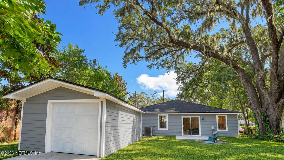 Photo of 1634 VALENCIA Drive