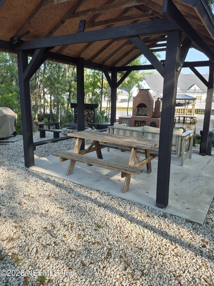 Photo of 6093 HYDE PARK Circle