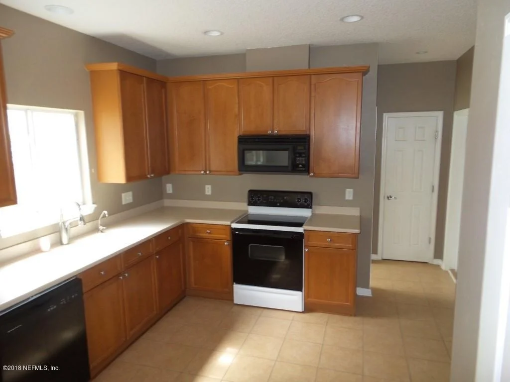 Photo of 1739 WINDOVER Place