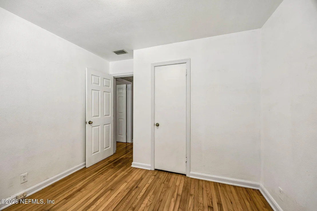 Photo of 5511 BURDETTE Road