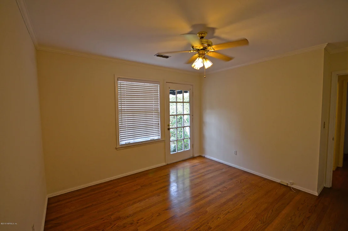 Photo of 5012 ORTEGA Boulevard