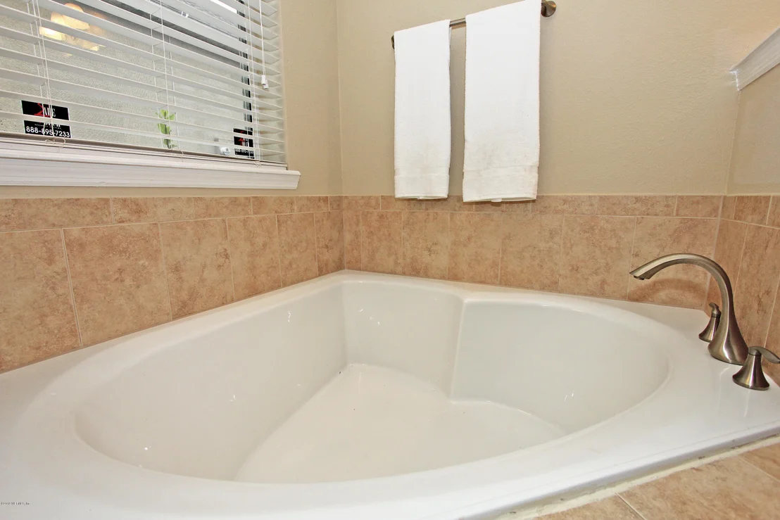 Photo of 156 MYRTLE BROOK Bend