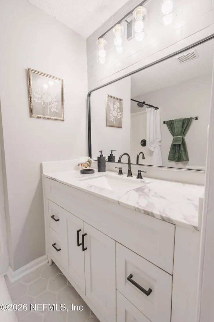 Photo of 10924 KEY HAVEN Boulevard