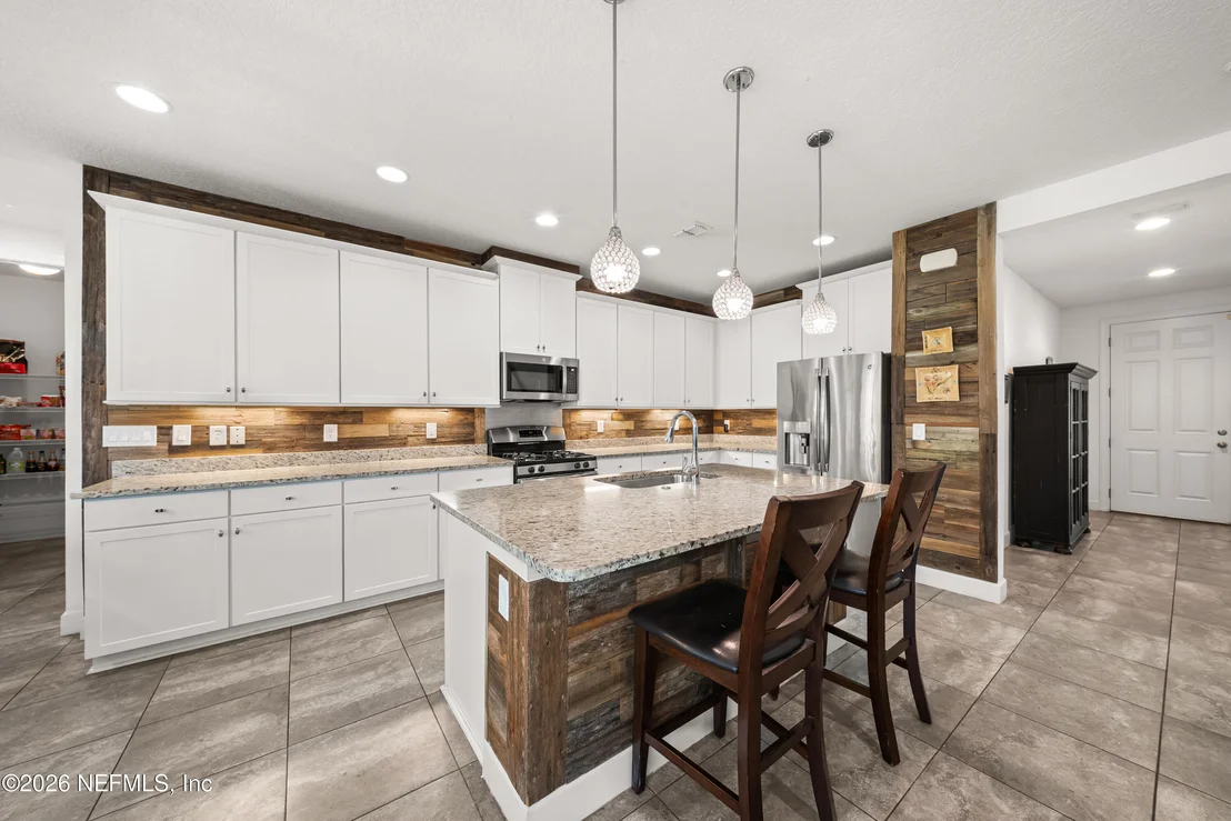 Photo of 341 ASPEN LEAF Drive