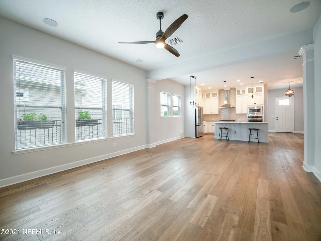 Photo of 70 BURLCREST Court