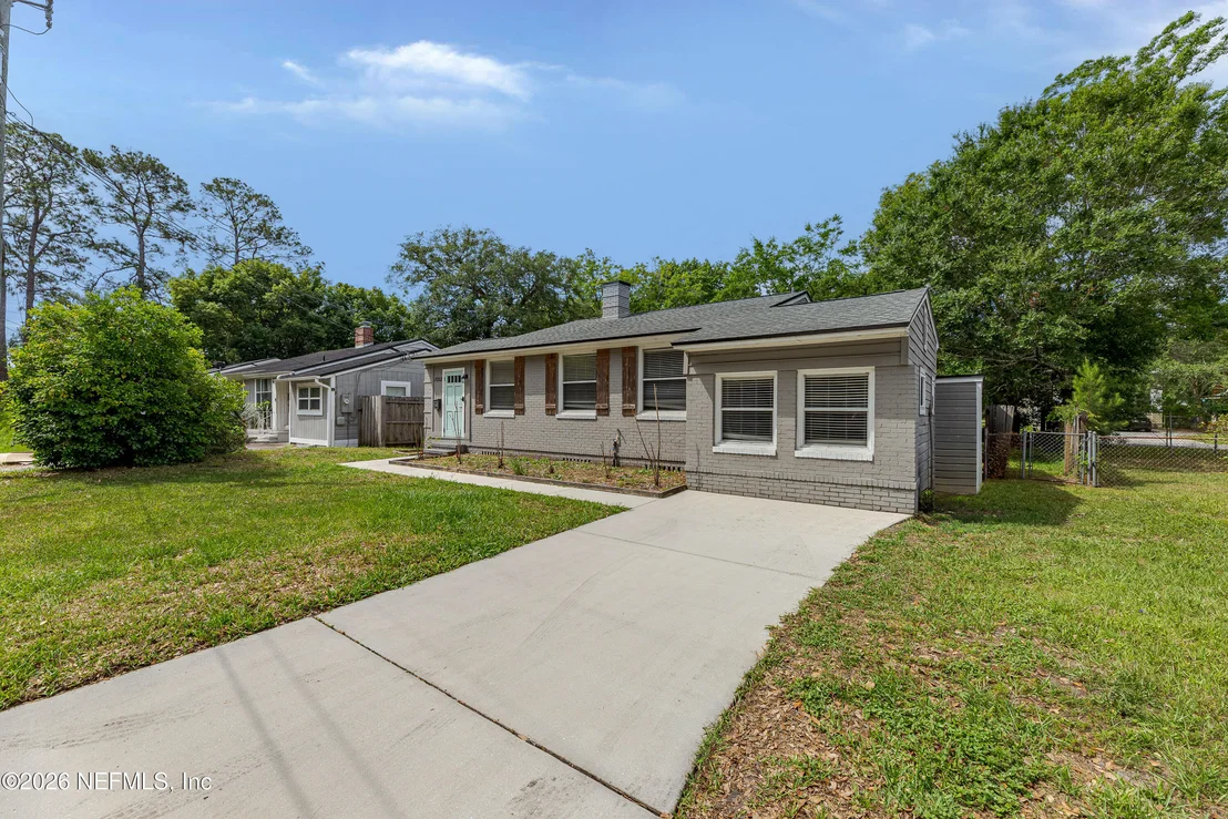 Photo of 1052 WILLIS Drive