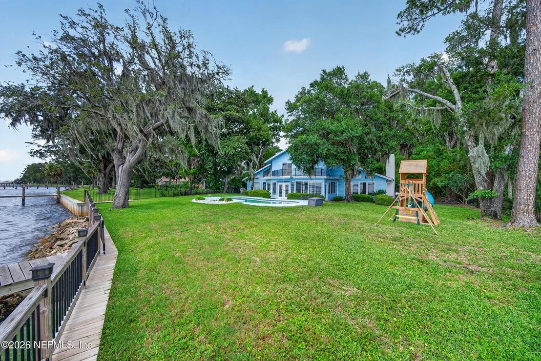Photo of 13062 MANDARIN Road
