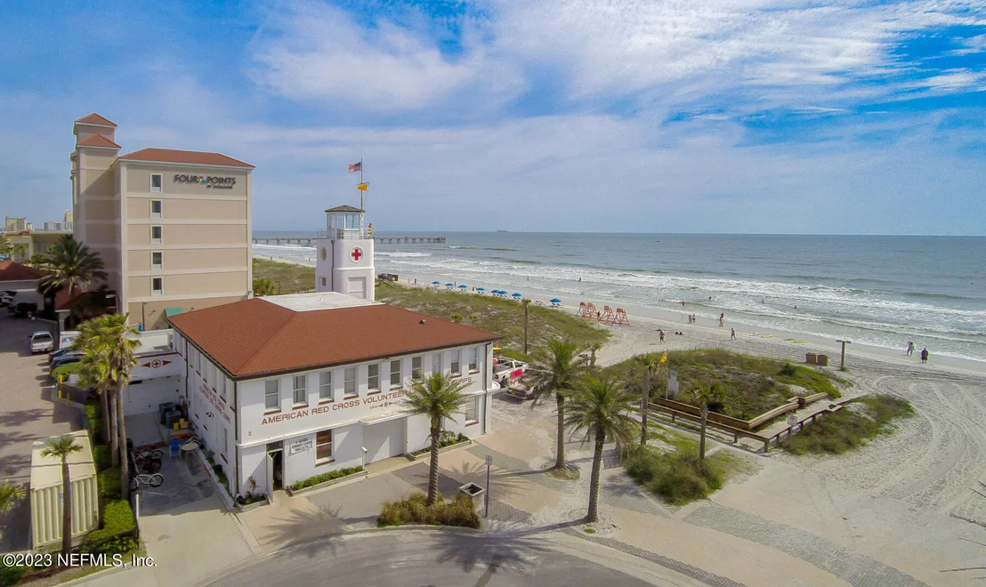 Photo of 35 DOLPHIN Boulevard