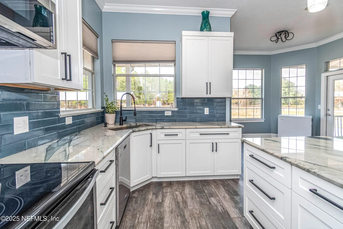 Photo of 8219 MUD LAKE Road