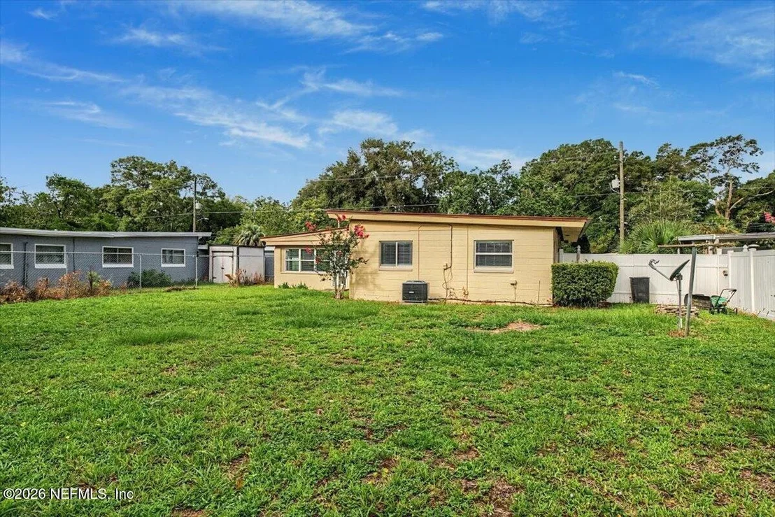 Photo of 1413 GRIFLET Road