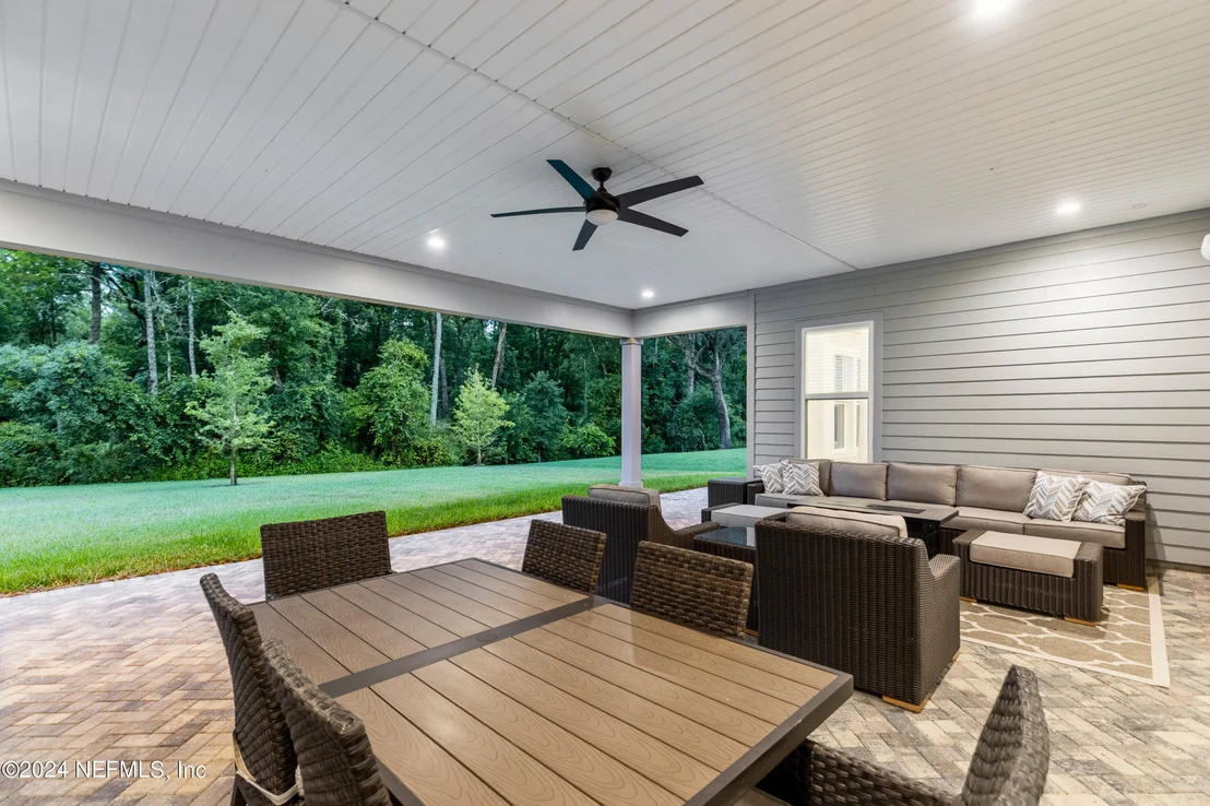 Photo of 10511 SILVERBROOK Trail