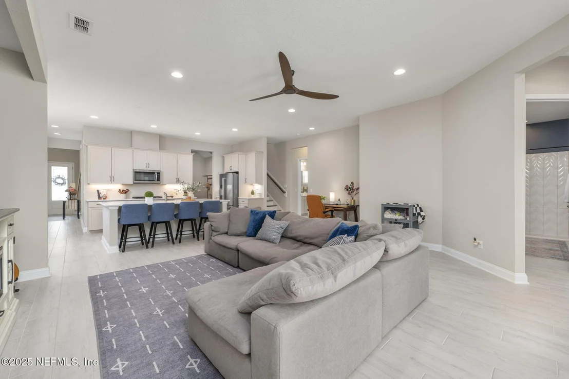 Photo of 264 HOLLY LANDING Way