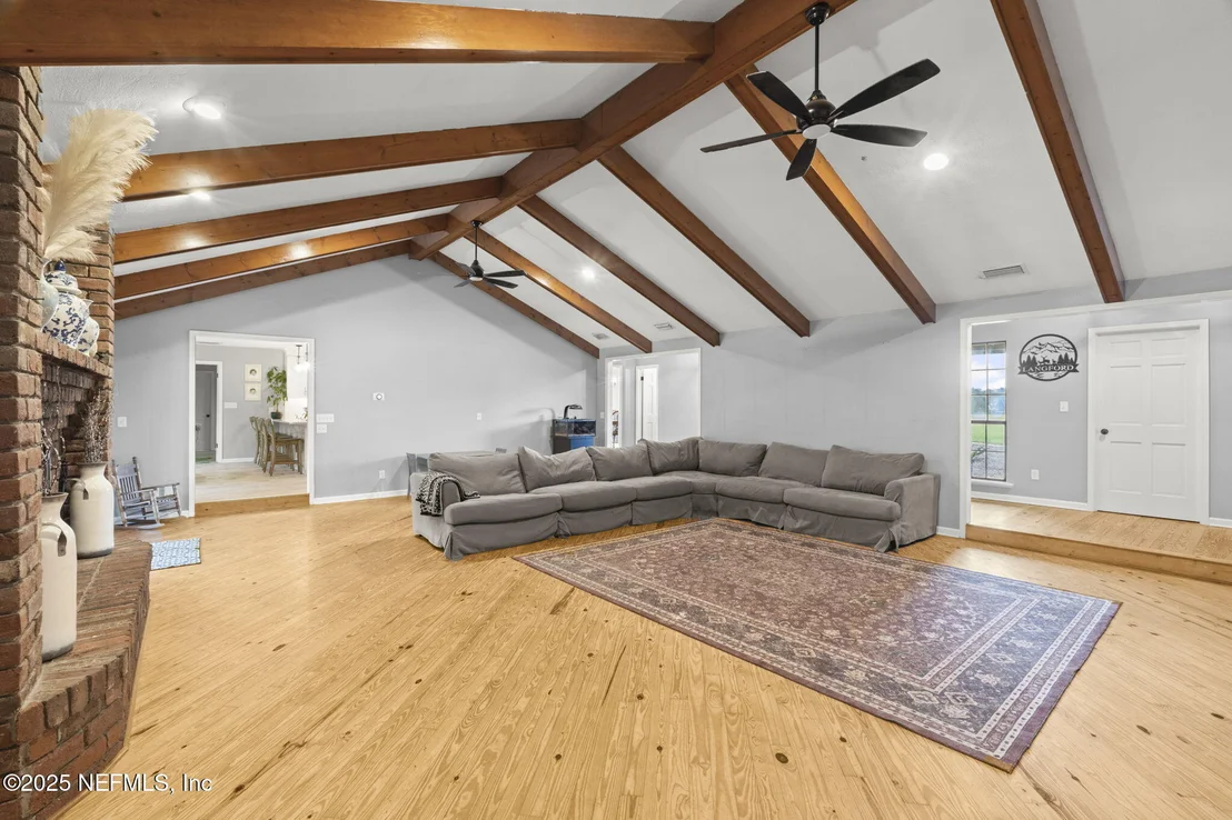 Photo of 105 DAIRY Road