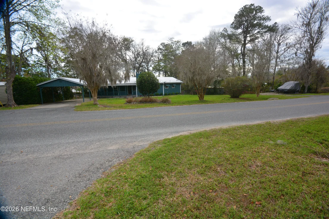 Photo of 176 LAKE Drive