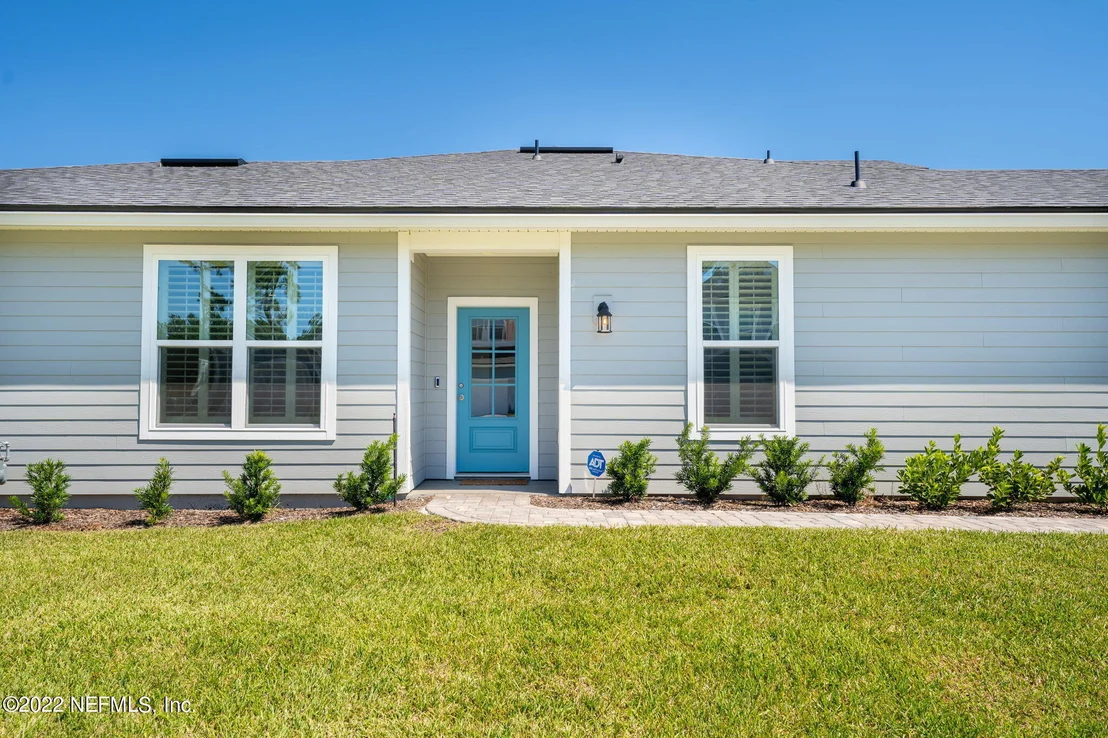 Photo of 564 PINE BLUFF Drive